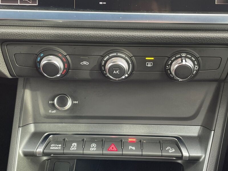 More views of Audi Q3