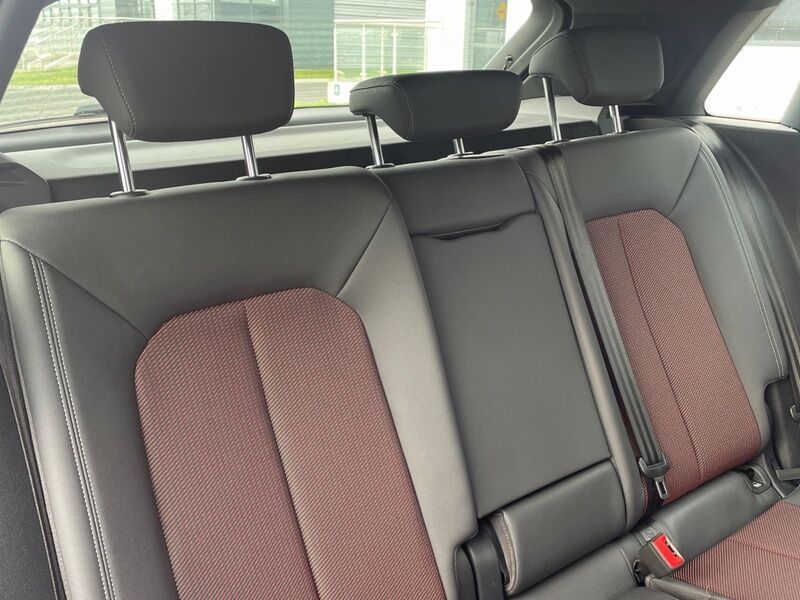 More views of Audi Q3