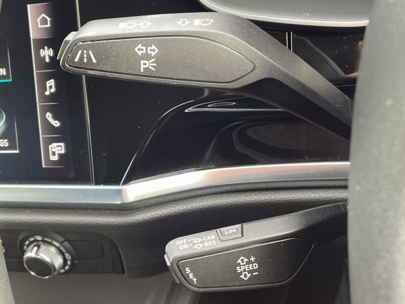 More views of Audi Q3