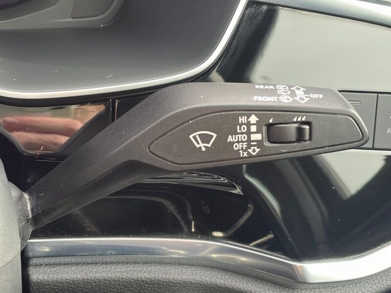More views of Audi Q3