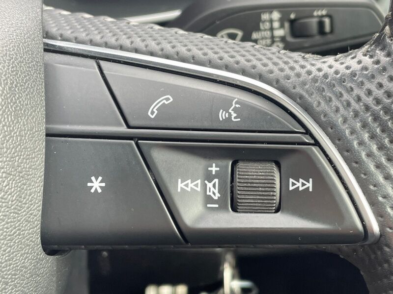 More views of Audi Q3