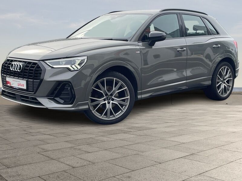 More views of Audi Q3