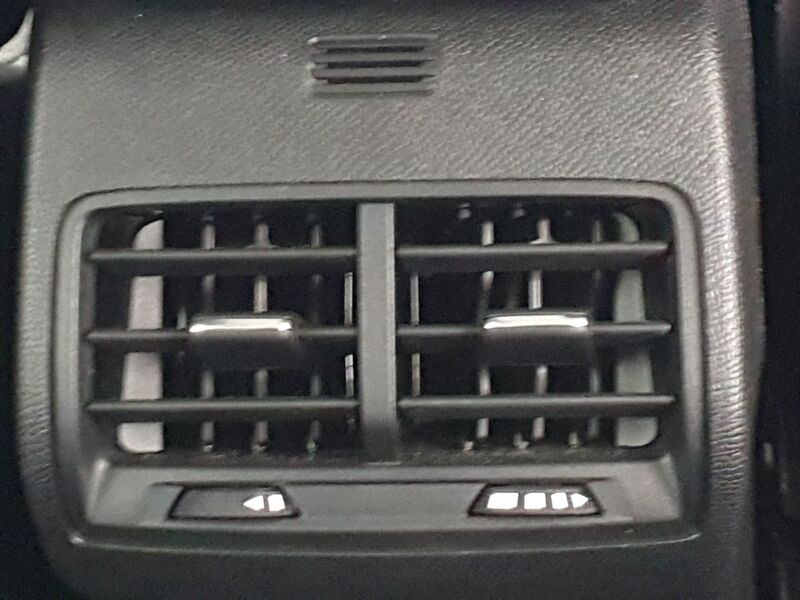 More views of Citroen e-C4