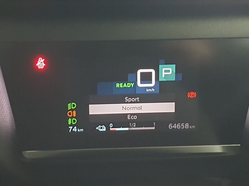 More views of Citroen e-C4