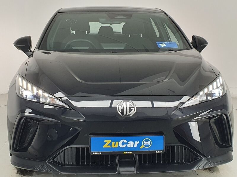 More views of MG MG4