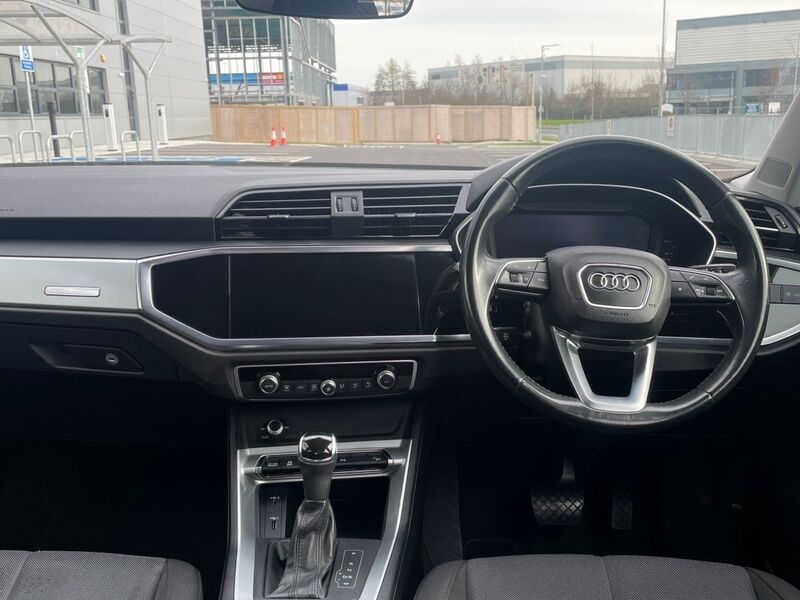 More views of Audi Q3