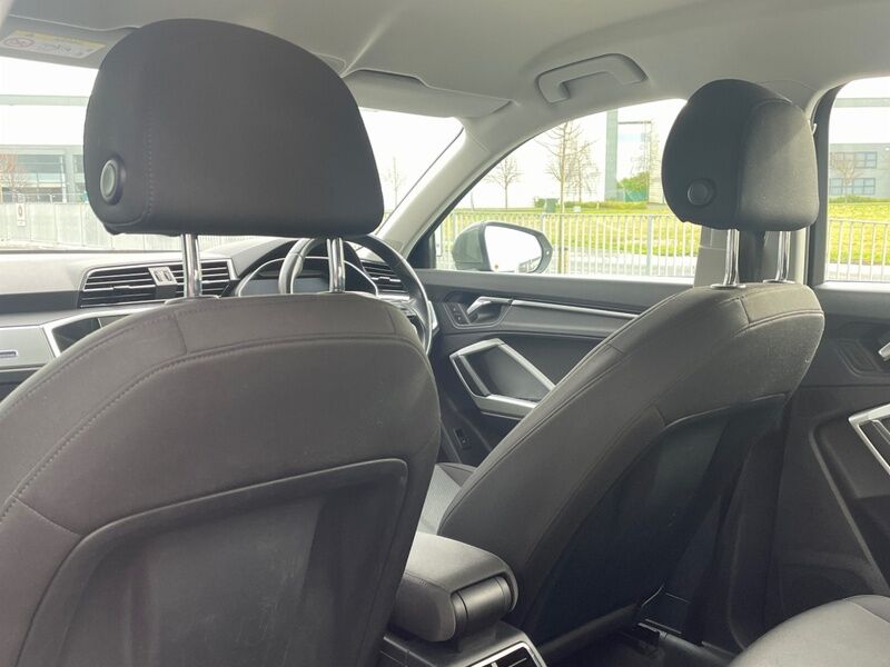 More views of Audi Q3