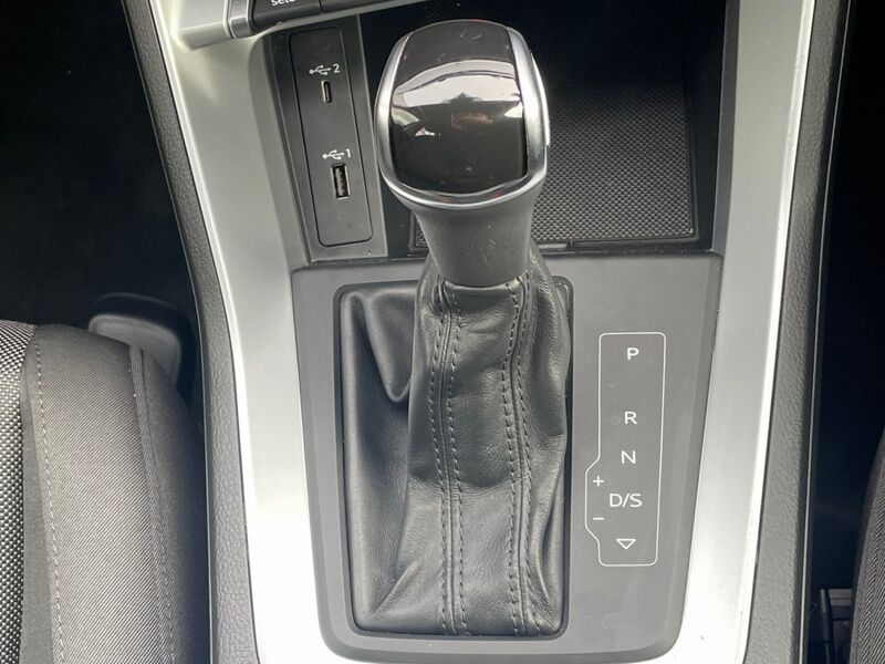 More views of Audi Q3