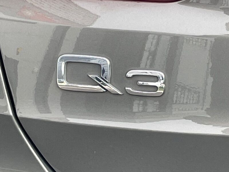 More views of Audi Q3