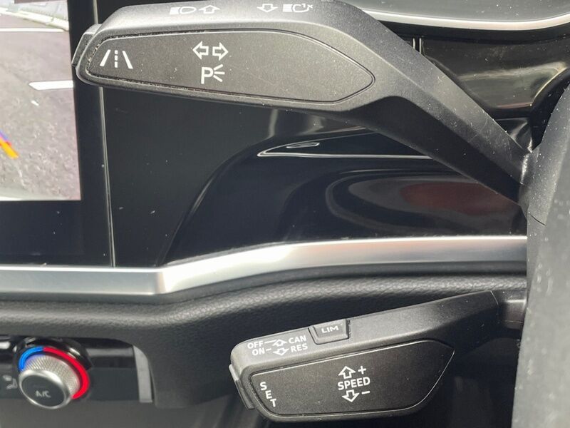 More views of Audi Q3