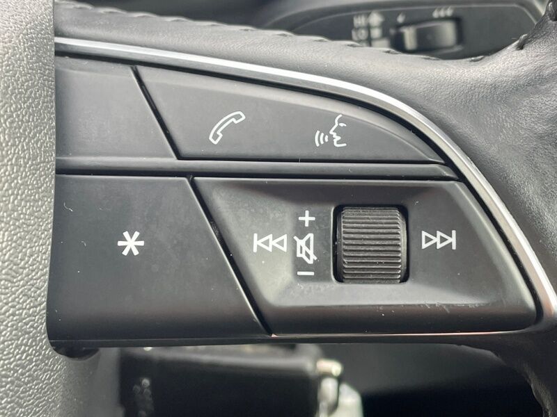 More views of Audi Q3