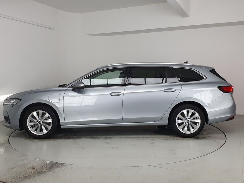 More views of Skoda Superb