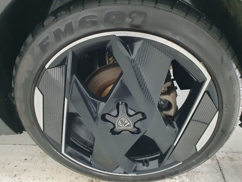 More views of Peugeot 408