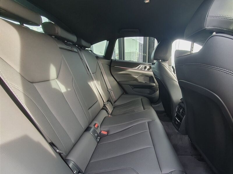 More views of BMW i4