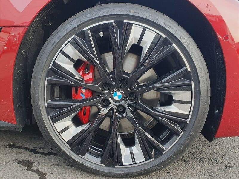 More views of BMW i4