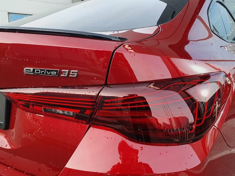 More views of BMW i4