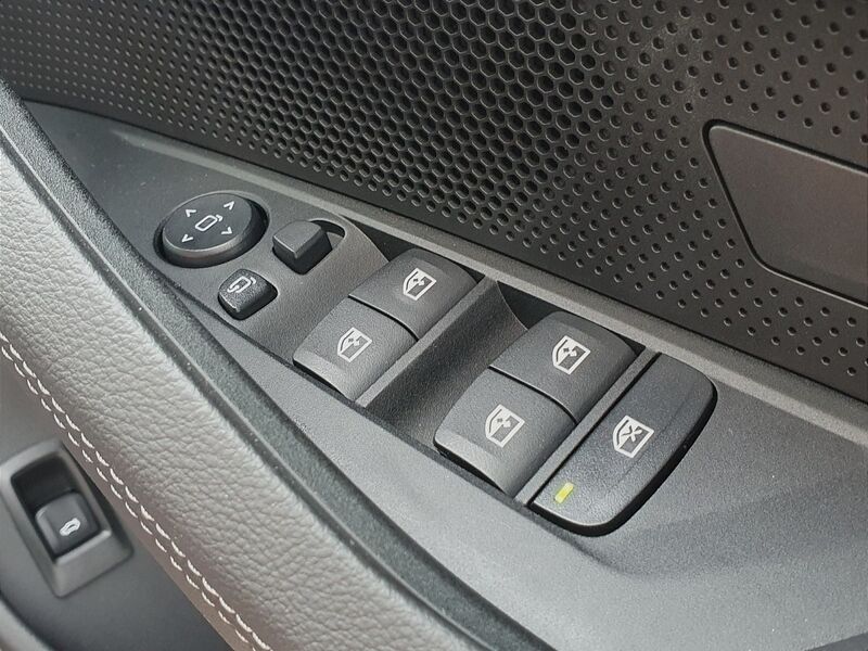 More views of BMW i4