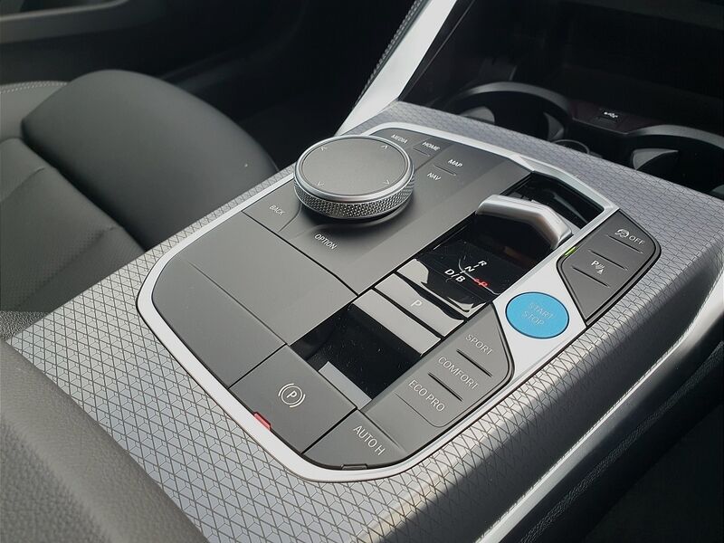 More views of BMW i4