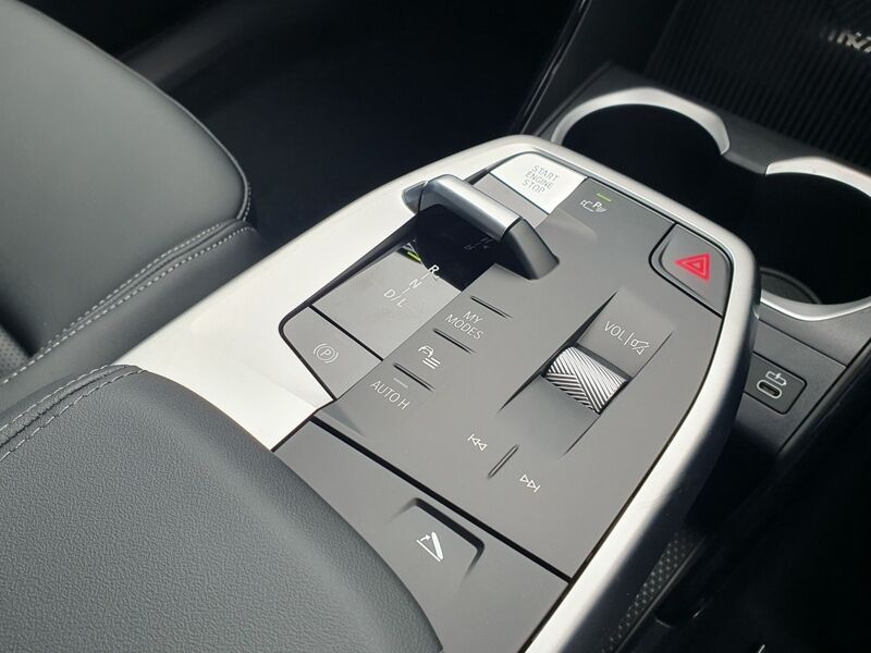 More views of BMW X1