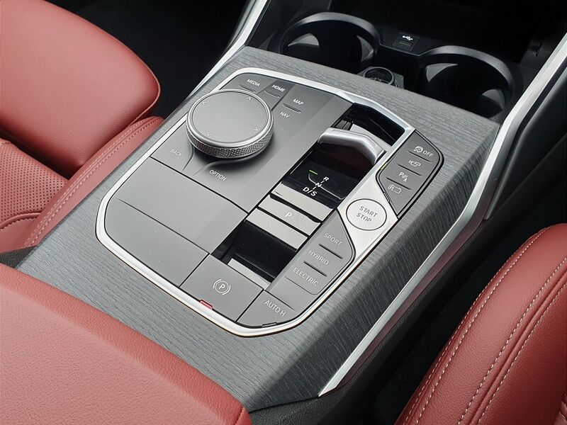 More views of BMW 3-Series