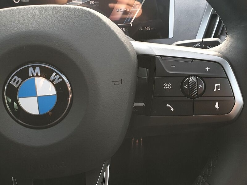 More views of BMW iX