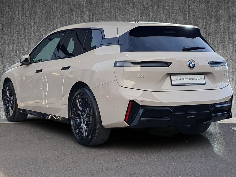 More views of BMW iX