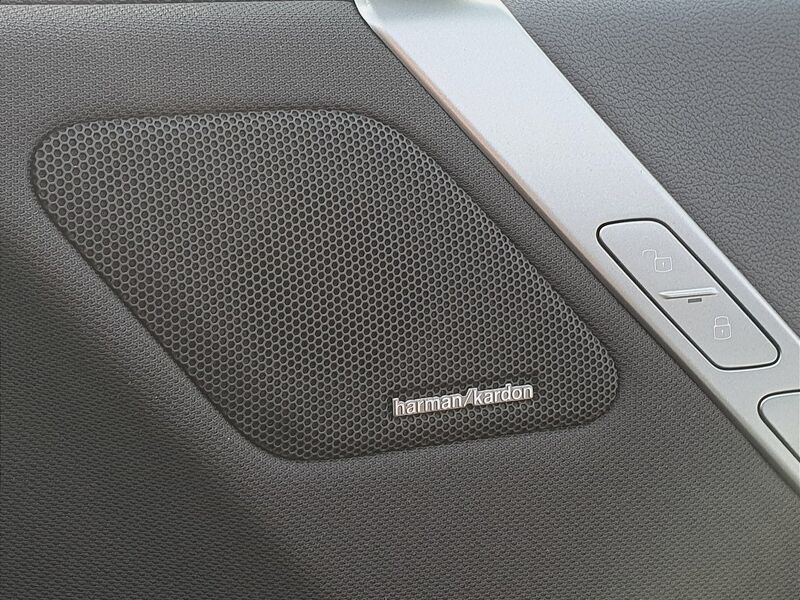 More views of BMW iX