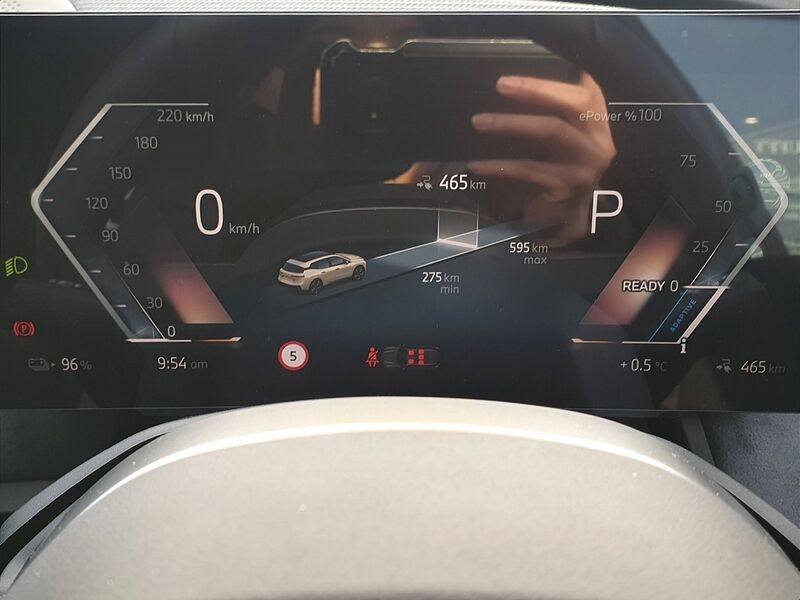 More views of BMW iX