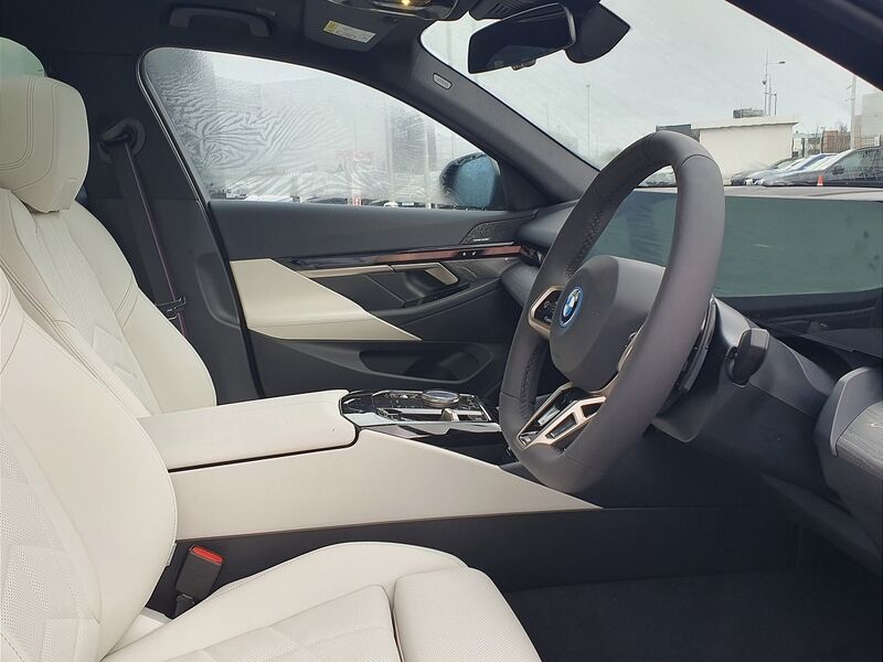 More views of BMW 5-Series