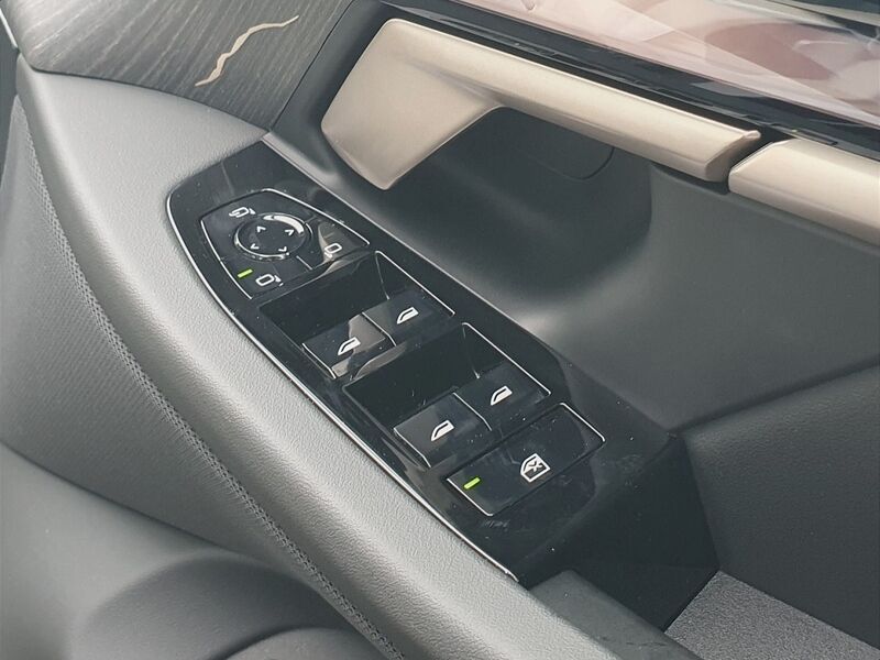 More views of BMW 5-Series