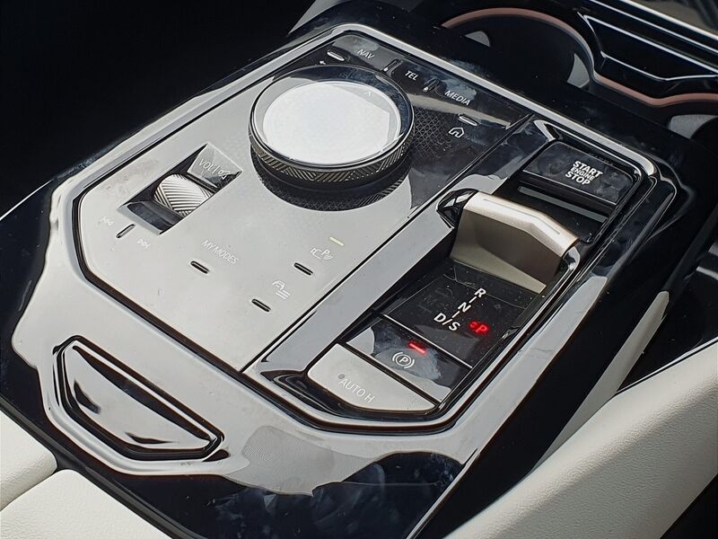 More views of BMW 5-Series