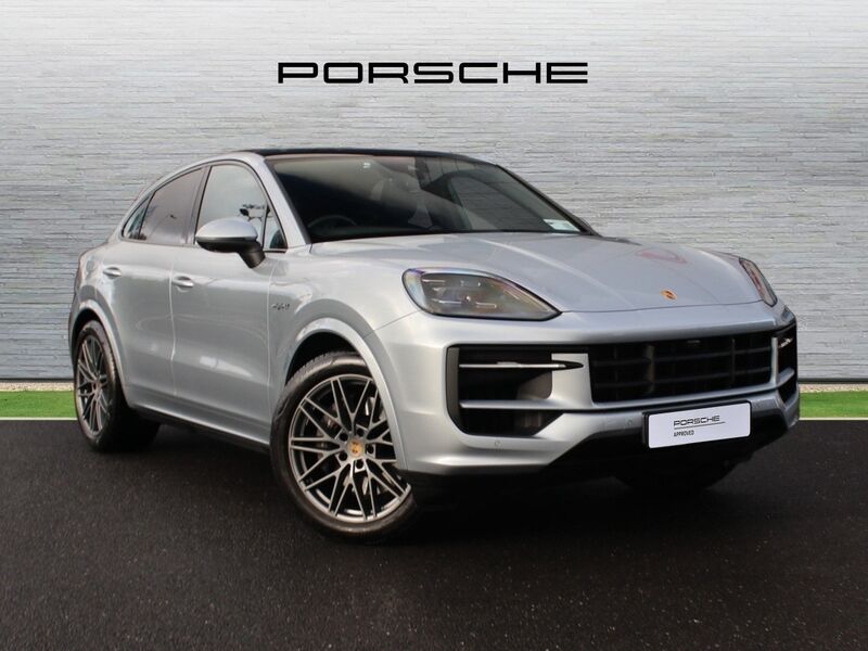 More views of Porsche Cayenne