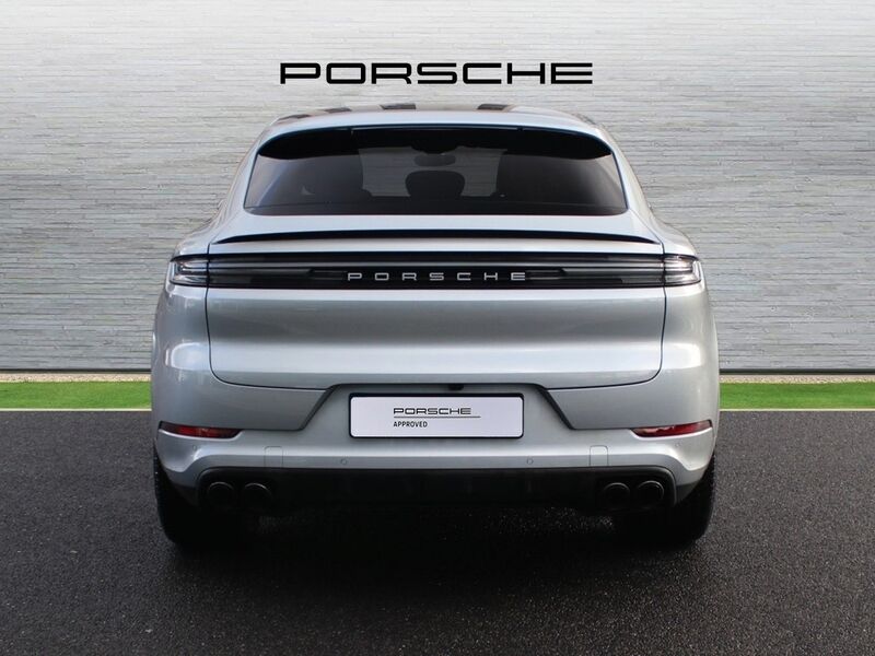 More views of Porsche Cayenne