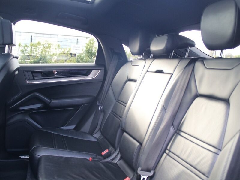 More views of Porsche Cayenne