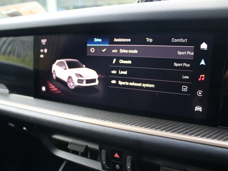 More views of Porsche Cayenne