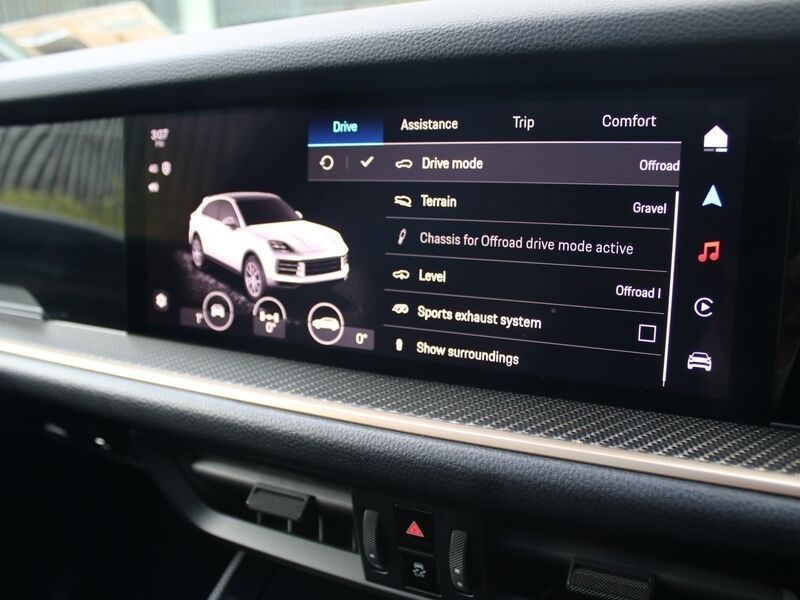 More views of Porsche Cayenne