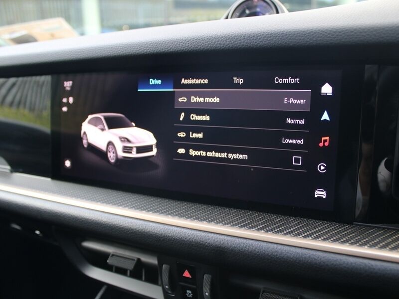 More views of Porsche Cayenne