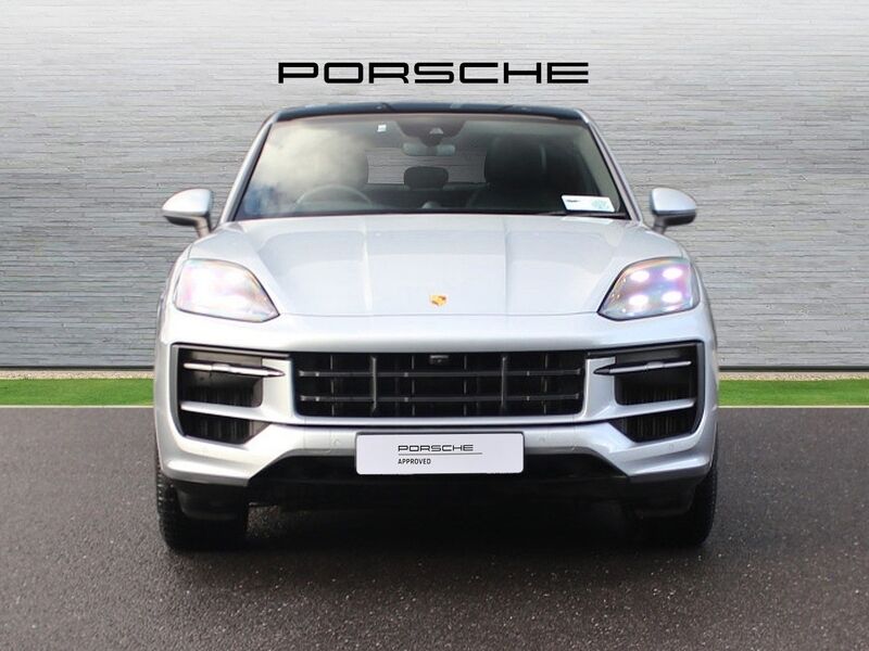 More views of Porsche Cayenne