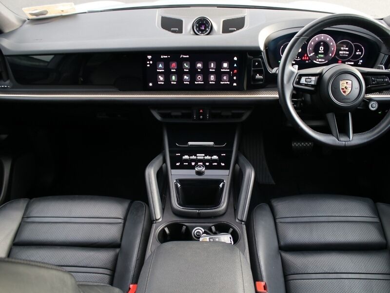 More views of Porsche Cayenne