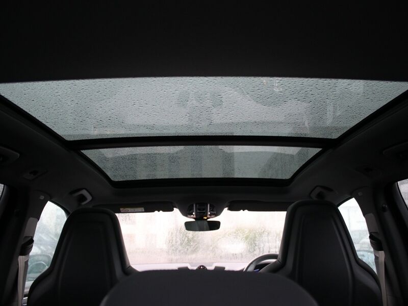 More views of Porsche Cayenne