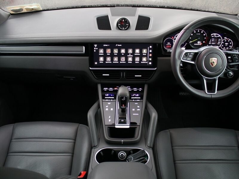 More views of Porsche Cayenne