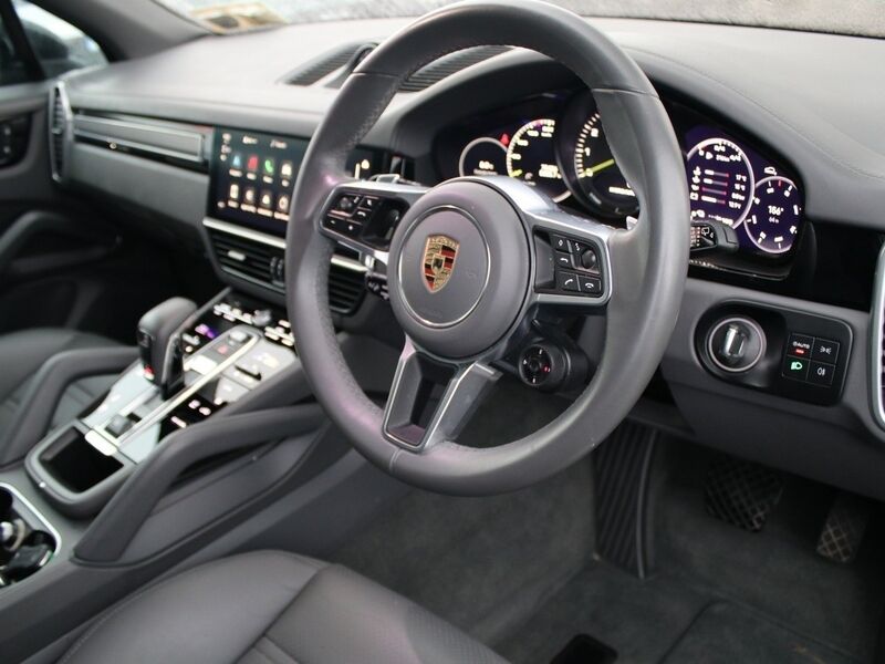 More views of Porsche Cayenne