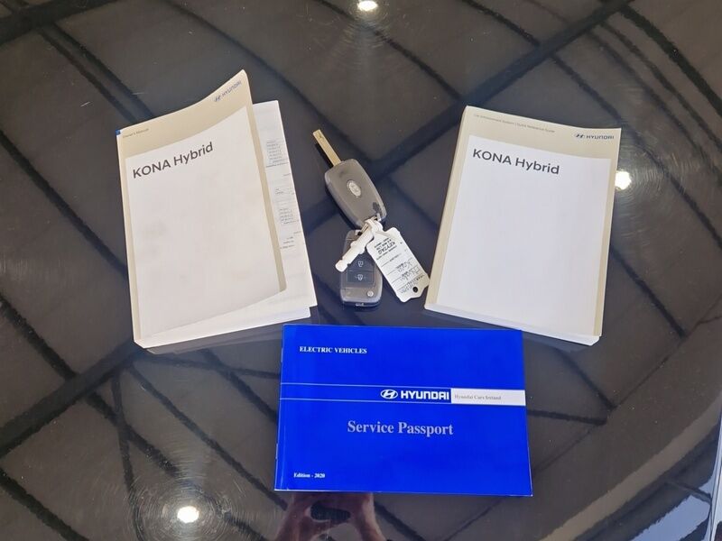 More views of Hyundai KONA