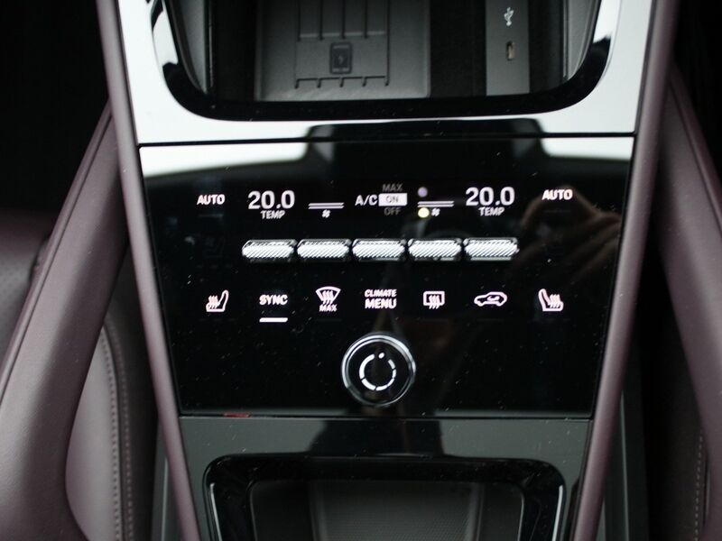 More views of Porsche Cayenne