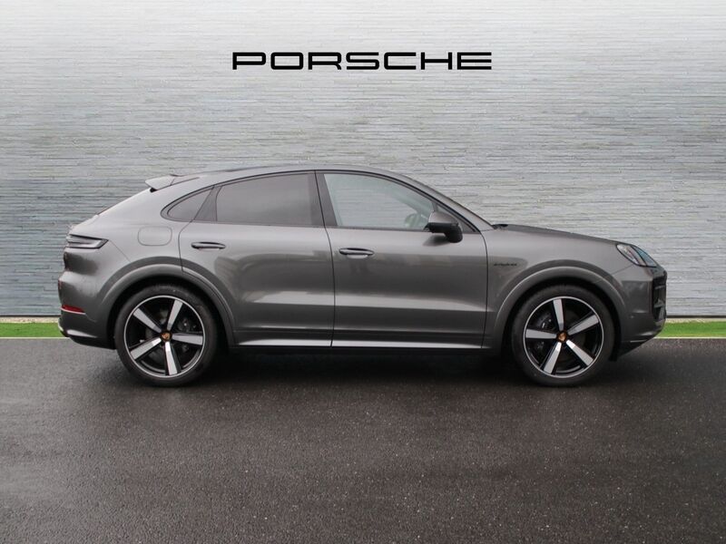 More views of Porsche Cayenne