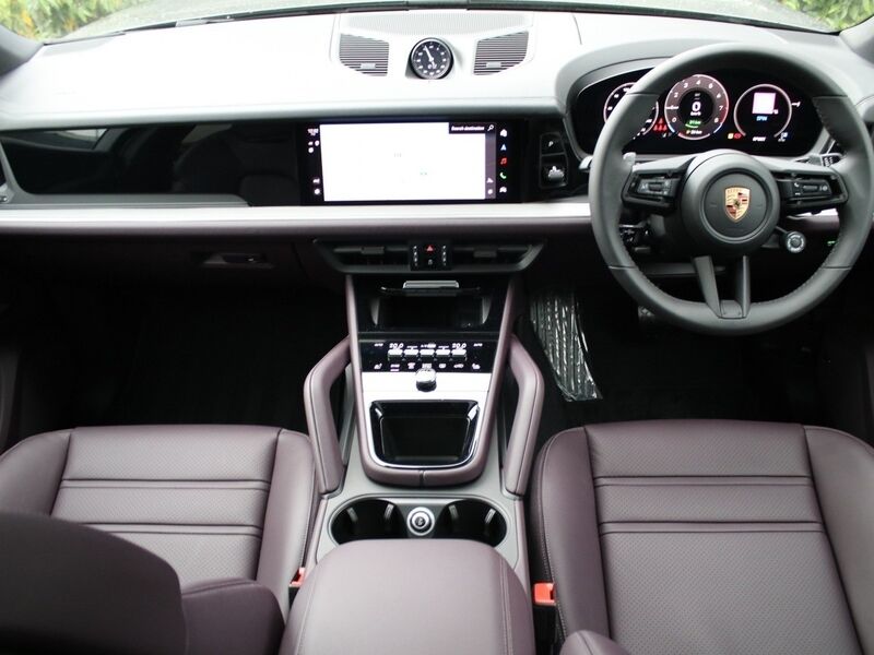 More views of Porsche Cayenne