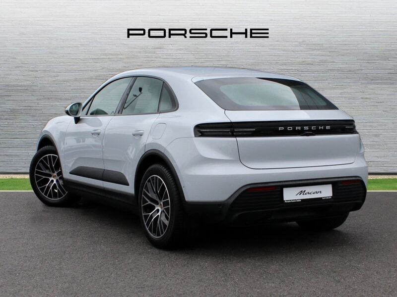 More views of Porsche Macan