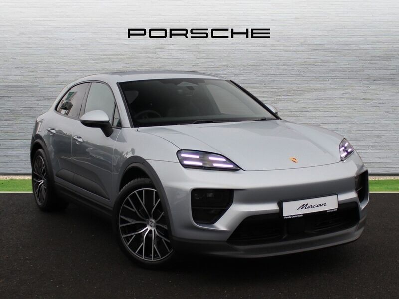 More views of Porsche Macan