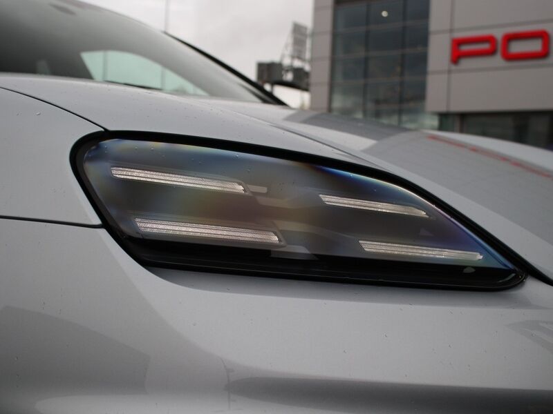 More views of Porsche Macan