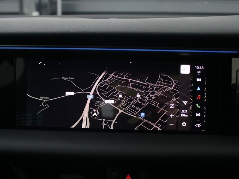 More views of Porsche Macan